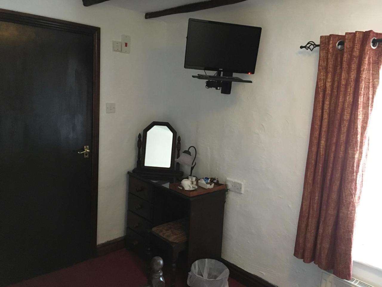The Farmers Arms Hotell Eccleston  Eksteriør bilde